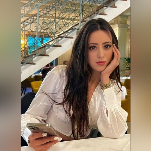 Meet The Posher, Amanda S. - Picture 8 of 16